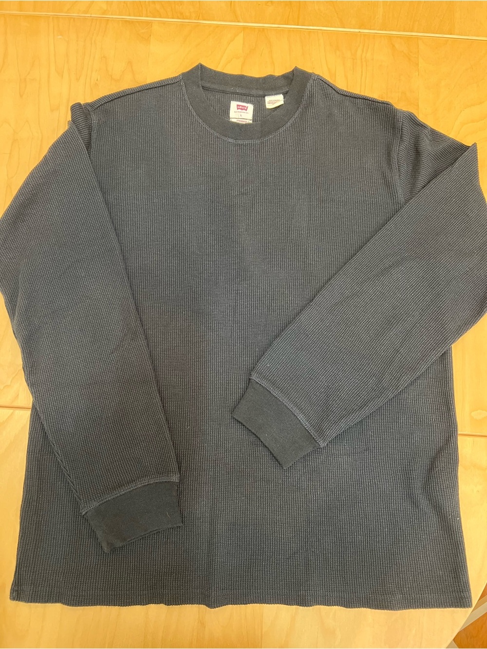 Levi's Men's black Waffle knit thermal long sleeves Crewneck shirt size L